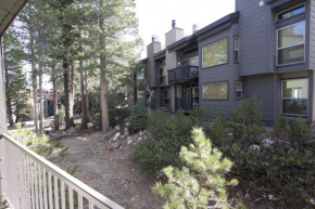 St Anton Wooded View 1-Bedroom Condos with Complimentary Hot Drinks